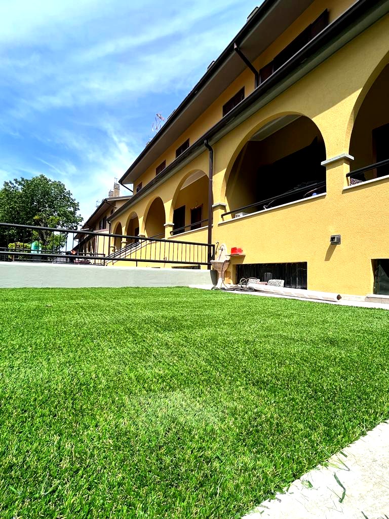 Rifacimento esterno e giardino
